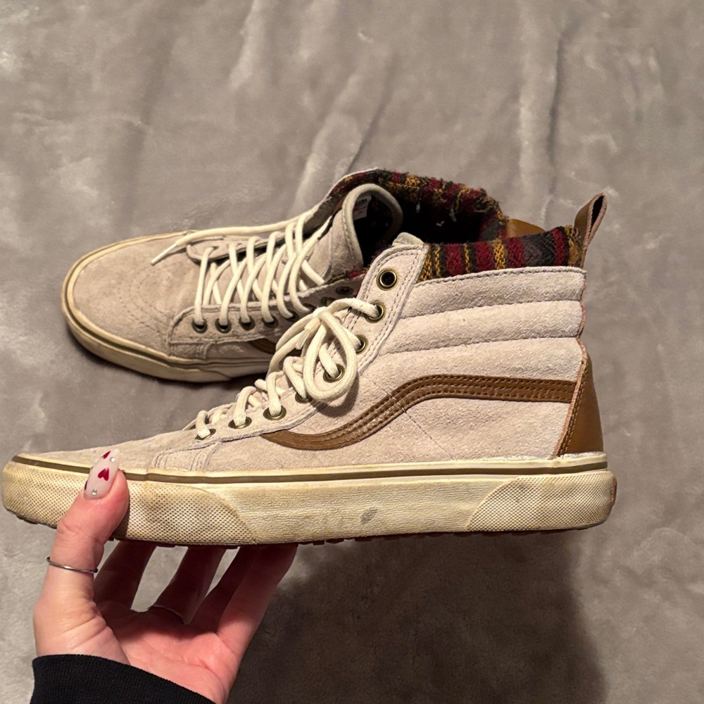 Vans Women’s High-Top Sneakers - Beige and Tan